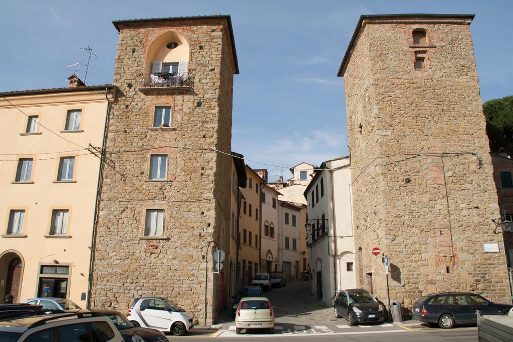 Residenza Fra Le Torri - Charme & Art Gallery Home Arezzo Extérieur photo