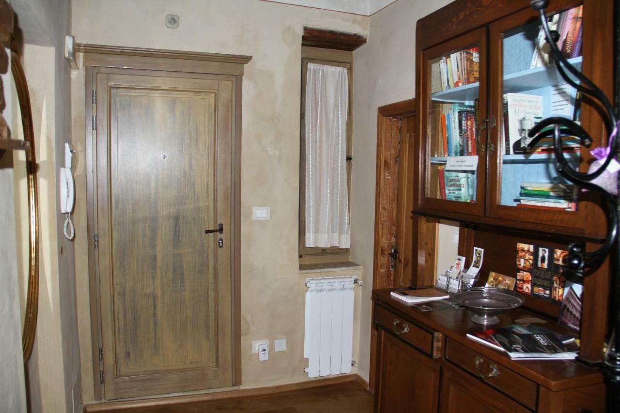 Residenza Fra Le Torri - Charme & Art Gallery Home Arezzo Extérieur photo